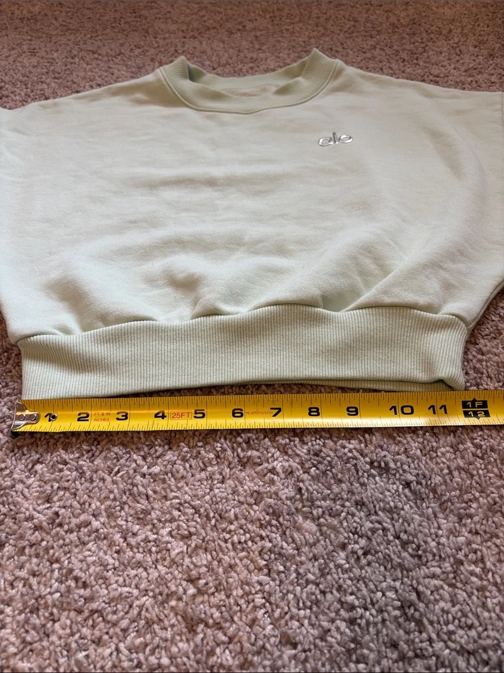 ALO Yoga cropped crewneck